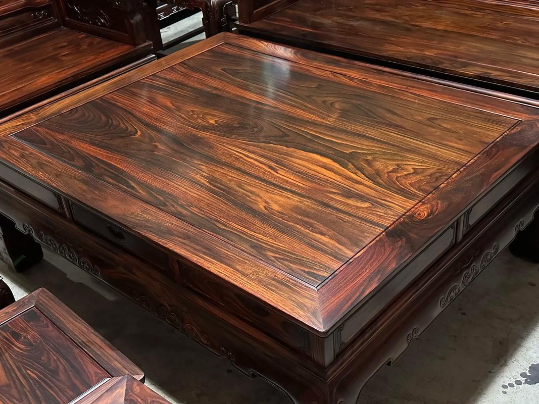 印尼黑酸枝闊葉黃檀 盛世祥和沙發(fā)，演繹國(guó)標(biāo)紅木的東方氣韻